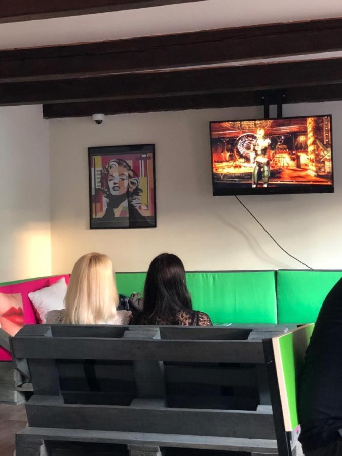 Lucky Hostel На Крещатике 基輔 外观 照片