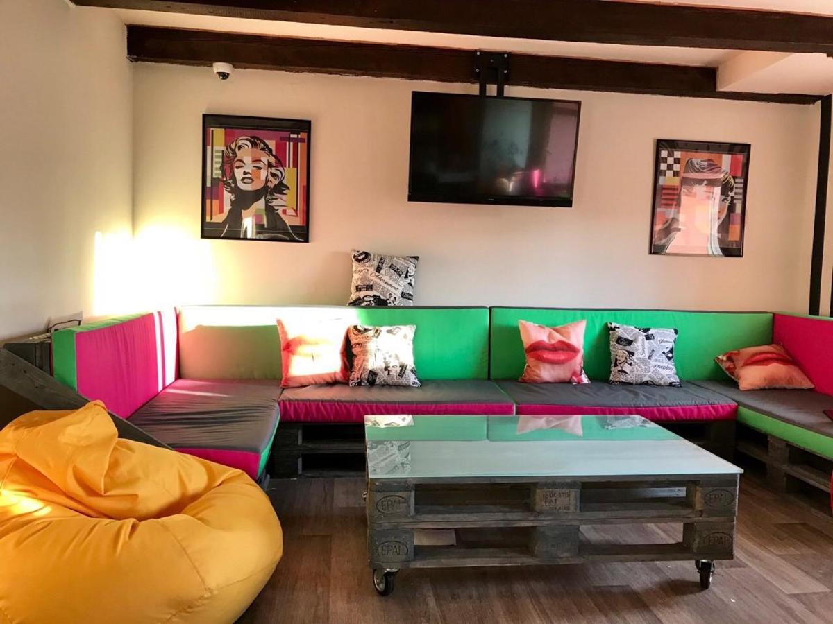 Lucky Hostel На Крещатике 基輔 外观 照片